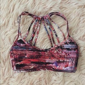 Lululemon Lighten Up Sports Bra